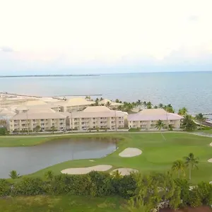 Resort The Grand Caymanian
